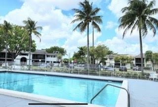 20731 Northeast 4th Place - Photo 2 of 9