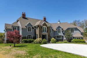 featured image of 247 Roxbury Rd