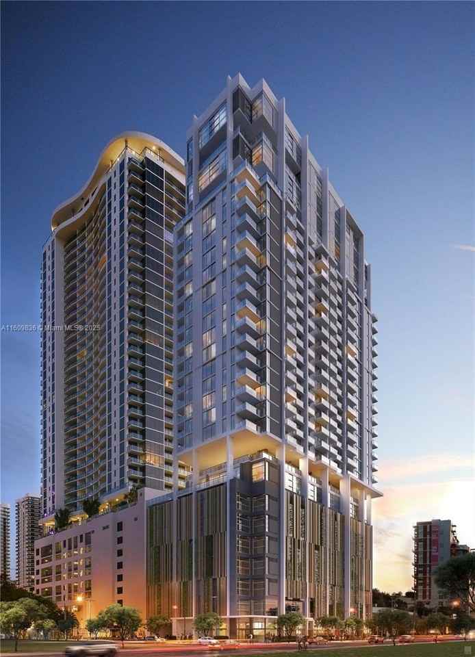 1642 Ne 1st Ave #2308