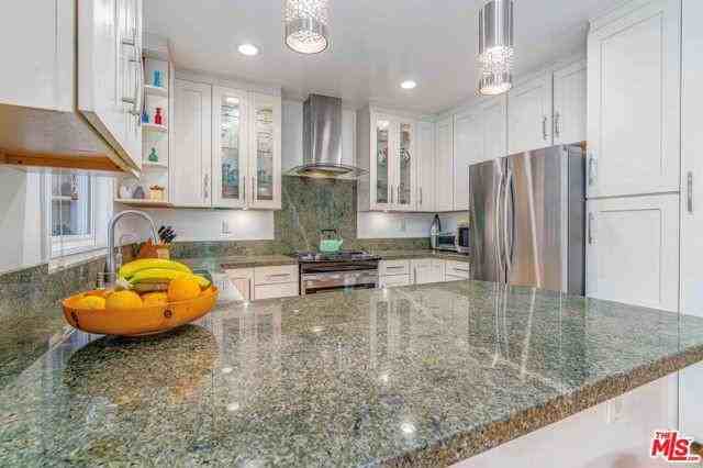 10724 Garfield Ave - Photo 2 of 8