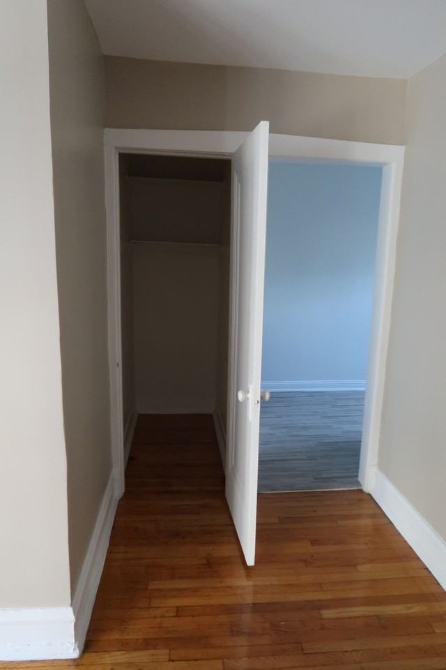 6372 N Hermitage Ave - Photo 7 of 8