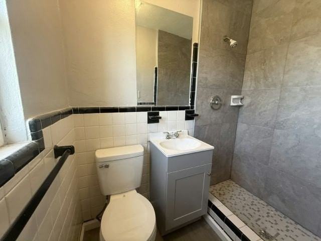 10632 106th Ave Apt 12 #12 - Photo 6 of 7