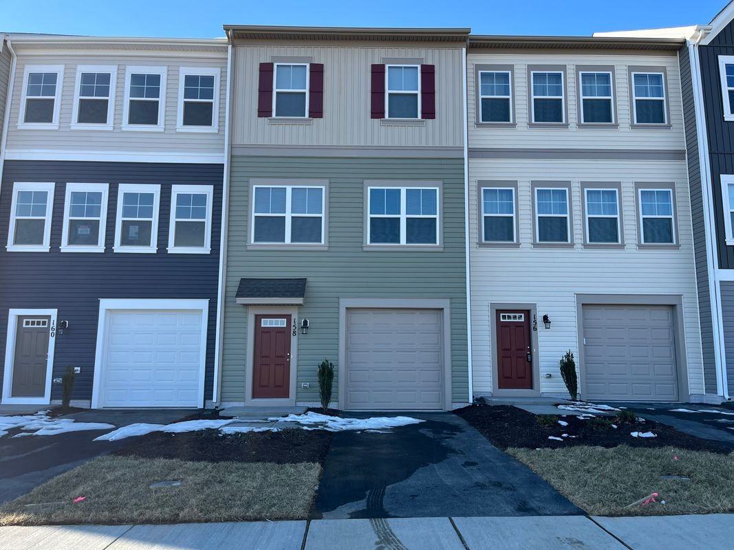 158 Heyford Dr - Photo 2 of 25