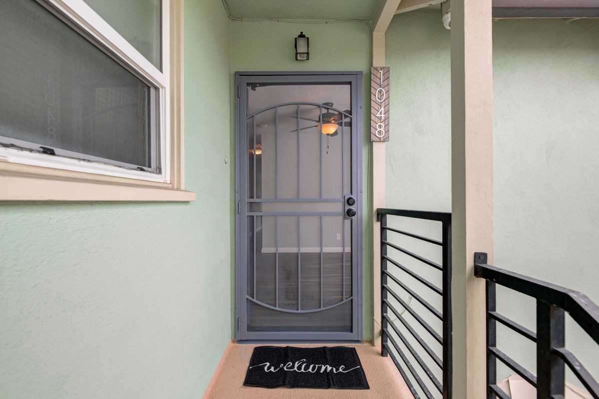 1048 4th St - Photo 3 of 37