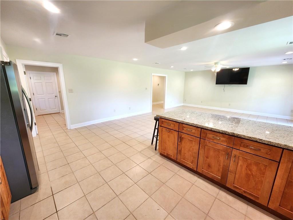 12801 Patterson Rd - Photo 5 of 19