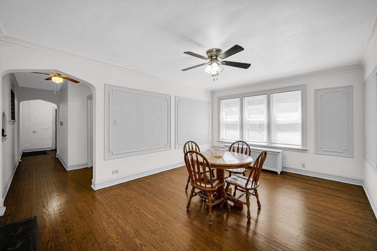 7428 S Bennett Ave Apt 1 - Photo 3 of 16