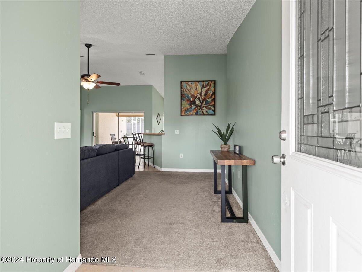 1335 Bentley Ave - Photo 6 of 38