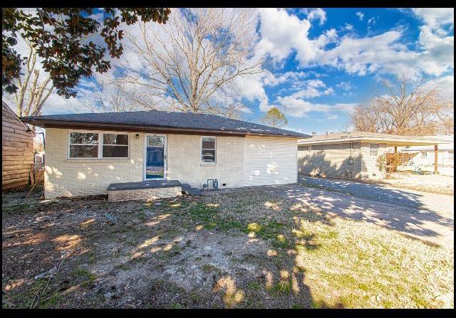 117 Mitcham Rd - Photo 2 of 10
