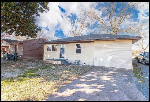 117 Mitcham Rd - Photo 3 of 10