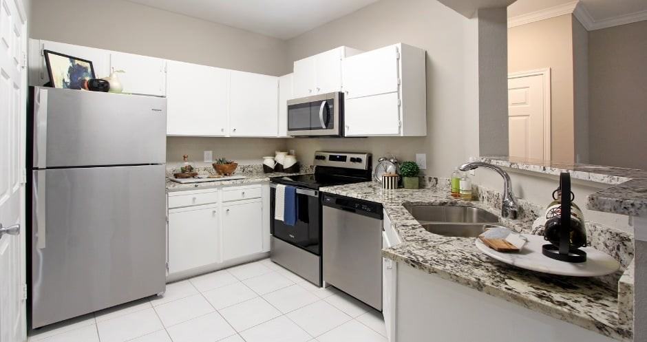 Breckenridge Apartments - Photo 2 of 34