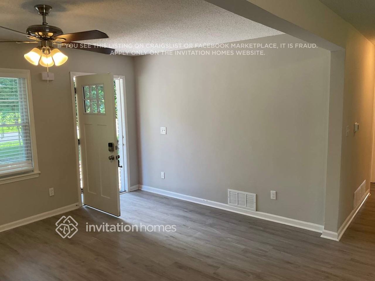 1833 Rollingwood Dr Se - Photo 3 of 13