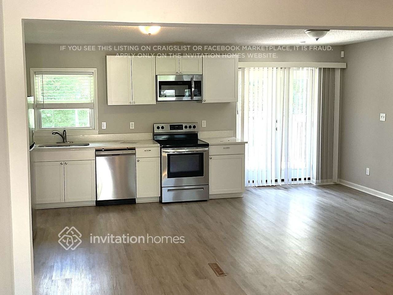 1833 Rollingwood Dr Se - Photo 4 of 13