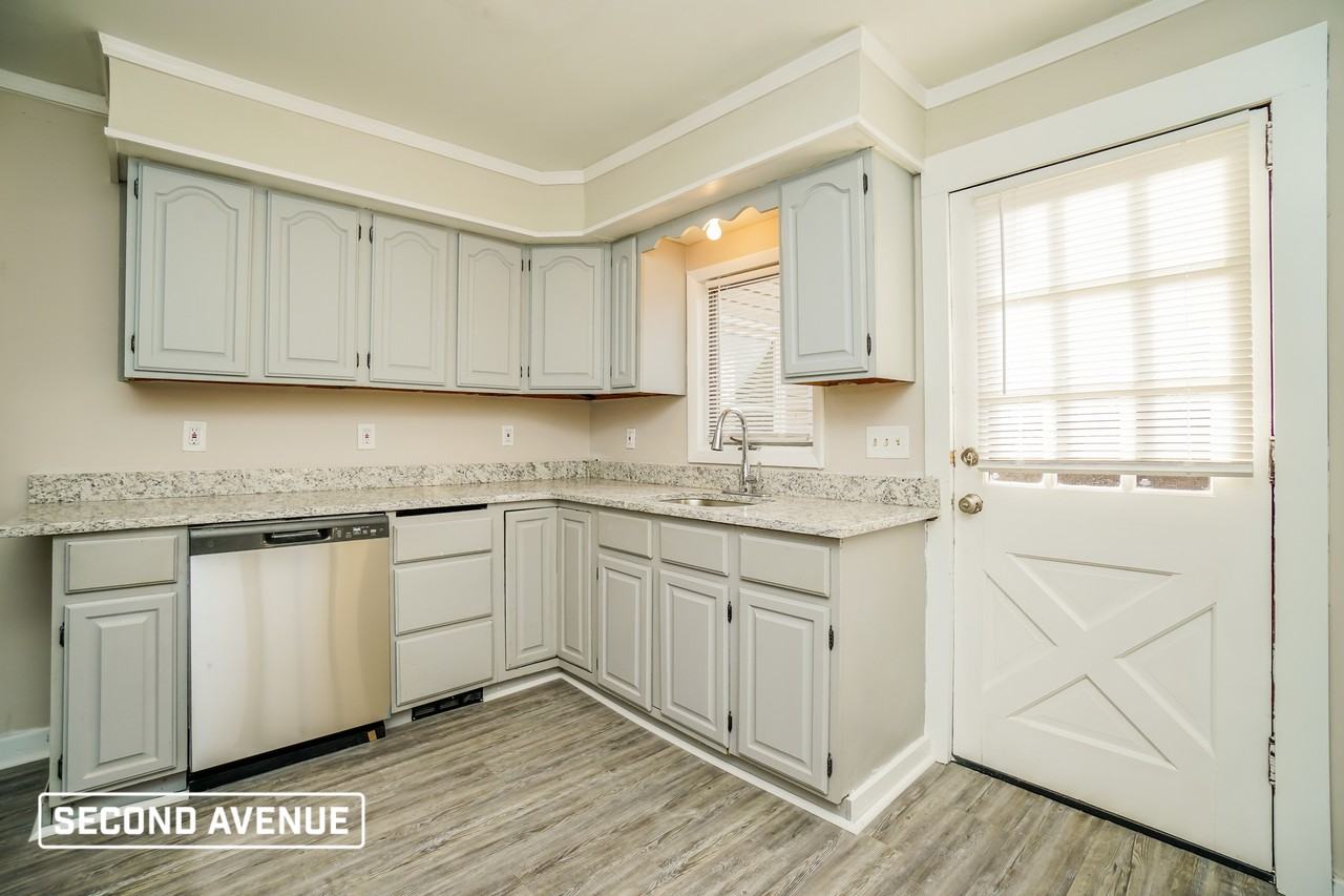 241 Allegheny Ave - Photo 3 of 16