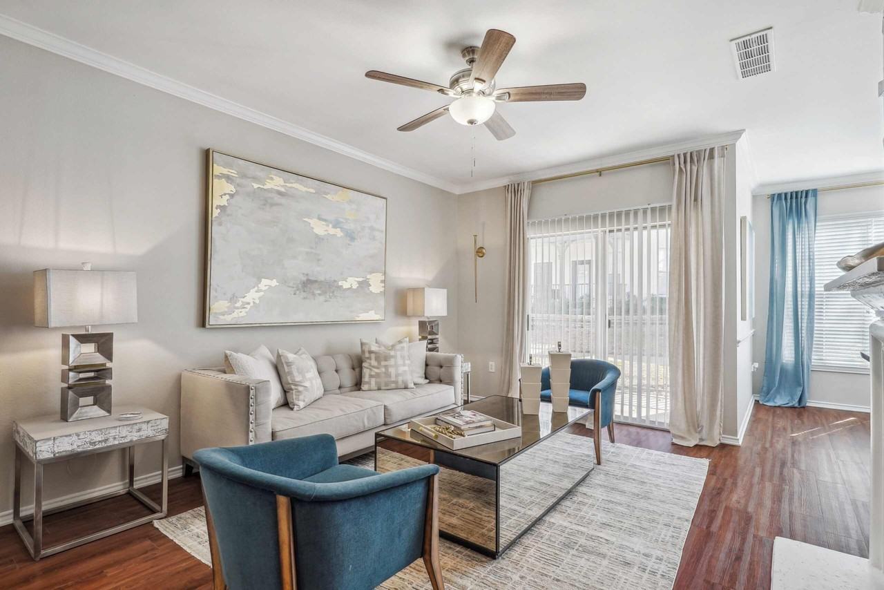 The Vine South - Photo 3 of 51