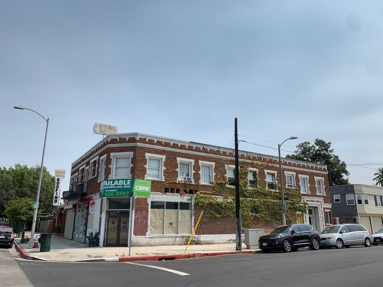 Charming Living in Historic West Adams at 1906 Cimarron Street - Photo 5 of 13