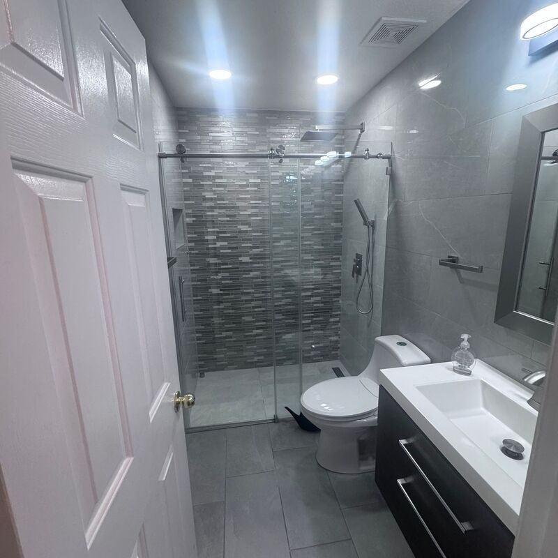 115 Mediterranean Ave - Photo 3 of 20