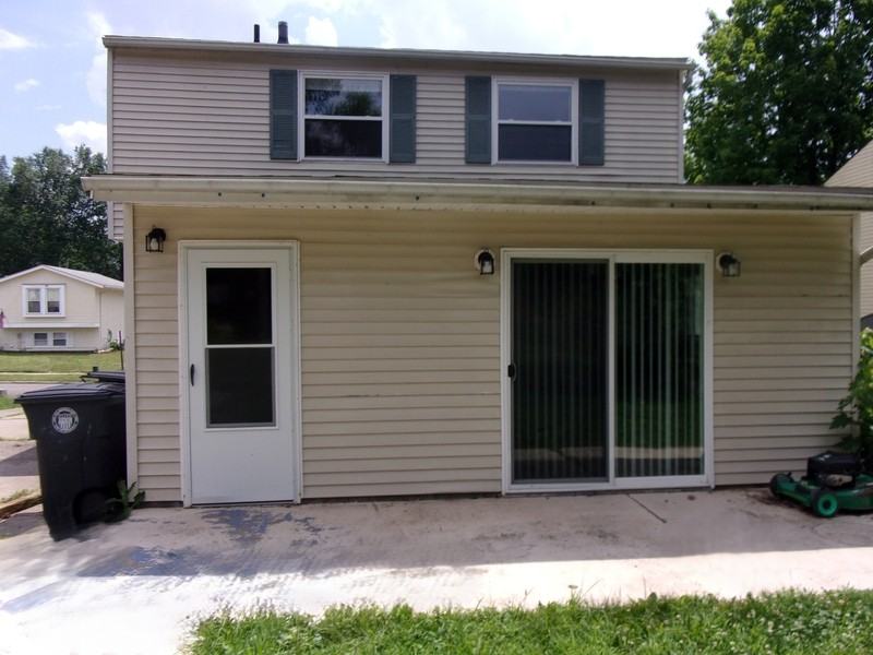 943 Annapolis Ave - Photo 2 of 12