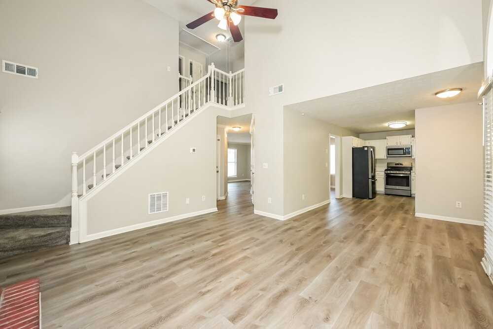 2092 Wedgewood Dr - Photo 5 of 17