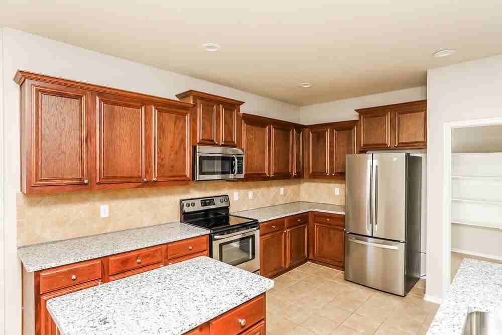 313 Haywood Cir - Photo 7 of 17