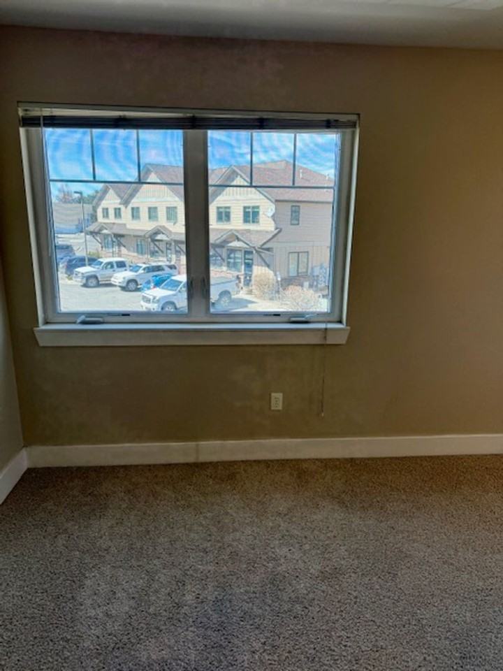 2123 Durston Rd - Photo 3 of 29