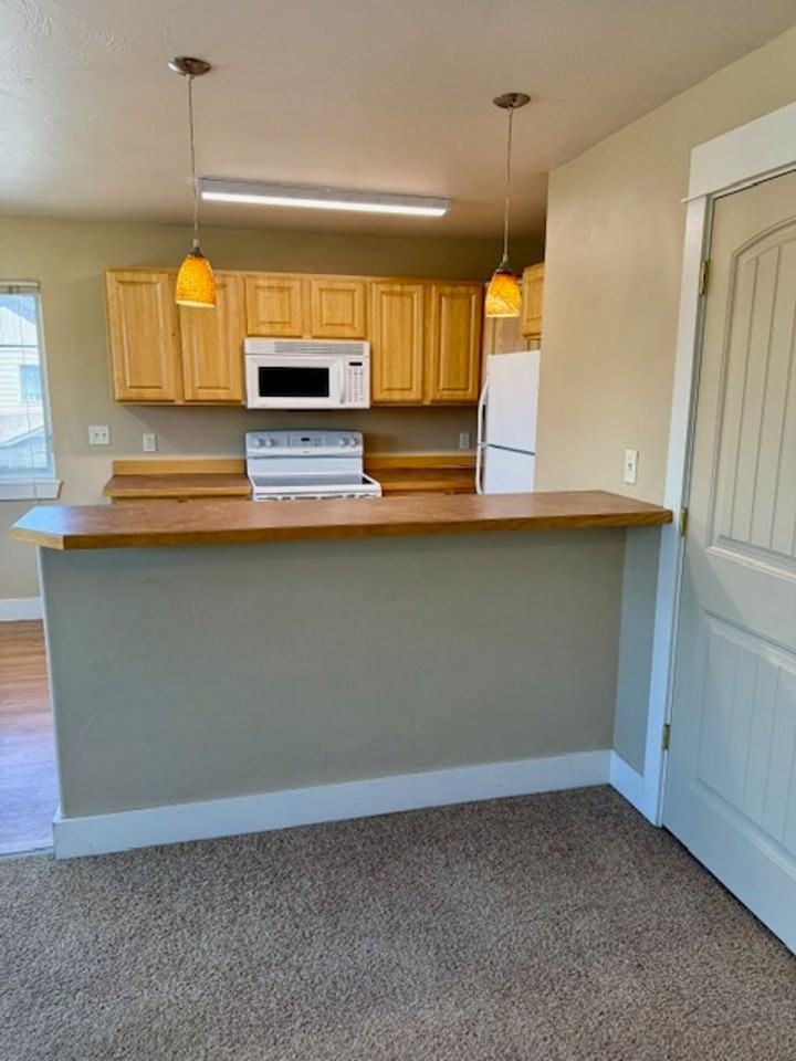 2123 Durston Rd - Photo 5 of 29