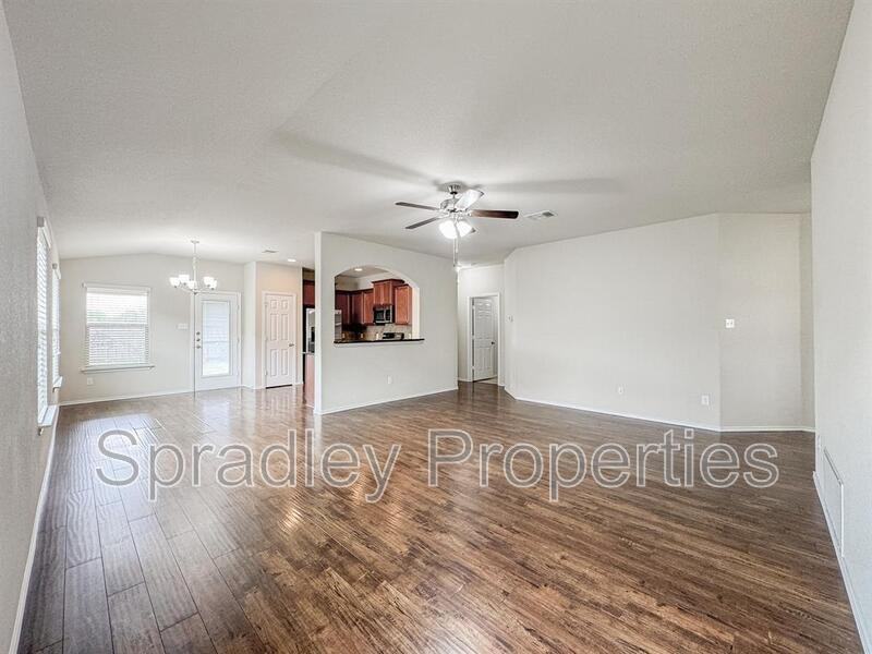 8718 Misty Pine Dr - Photo 3 of 19