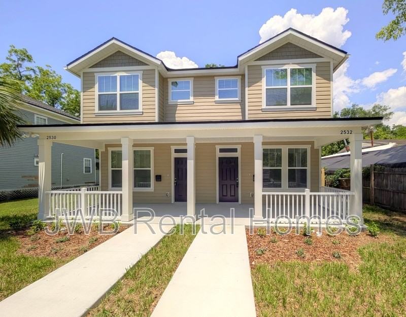 2532 N Davis St - Photo 2 of 17