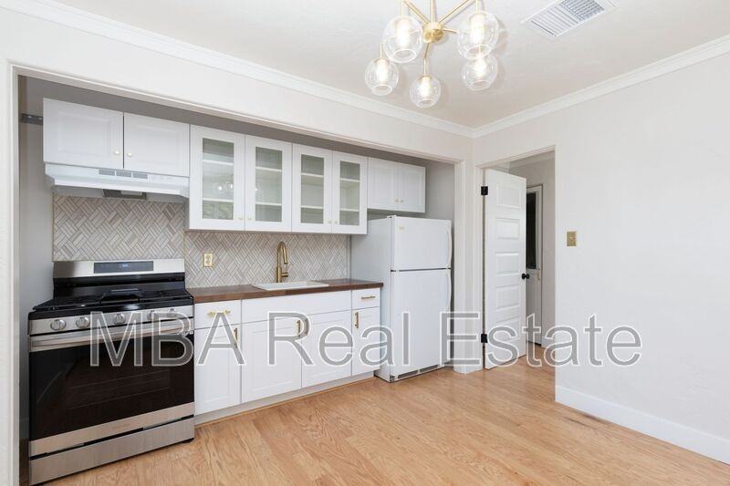 1342 West Monroe Street - Photo 4 of 9