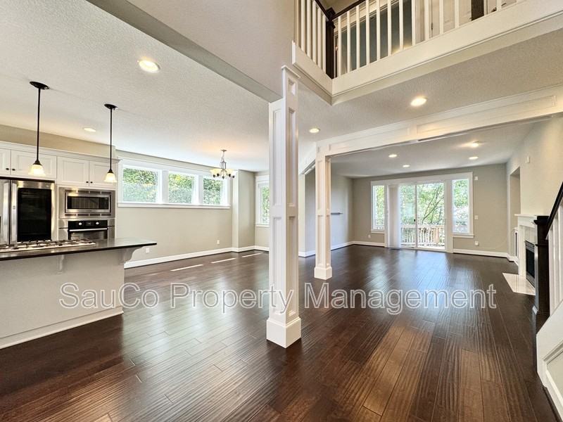 13257 Sw Maplecrest Ct - Photo 3 of 37