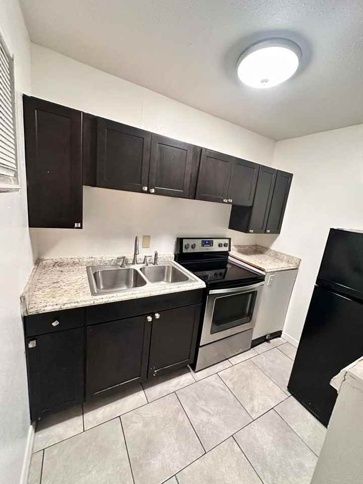 420 Henry Butts Dr - Photo 2 of 6