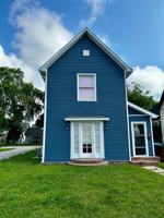 featured image of 818 W Broadway