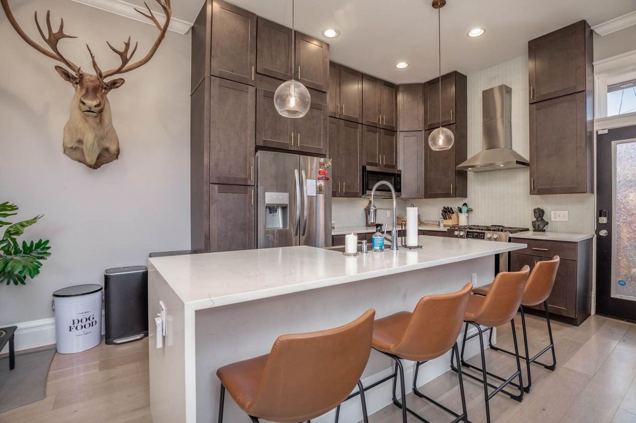 2312 Pestalozzi St - Photo 2 of 22