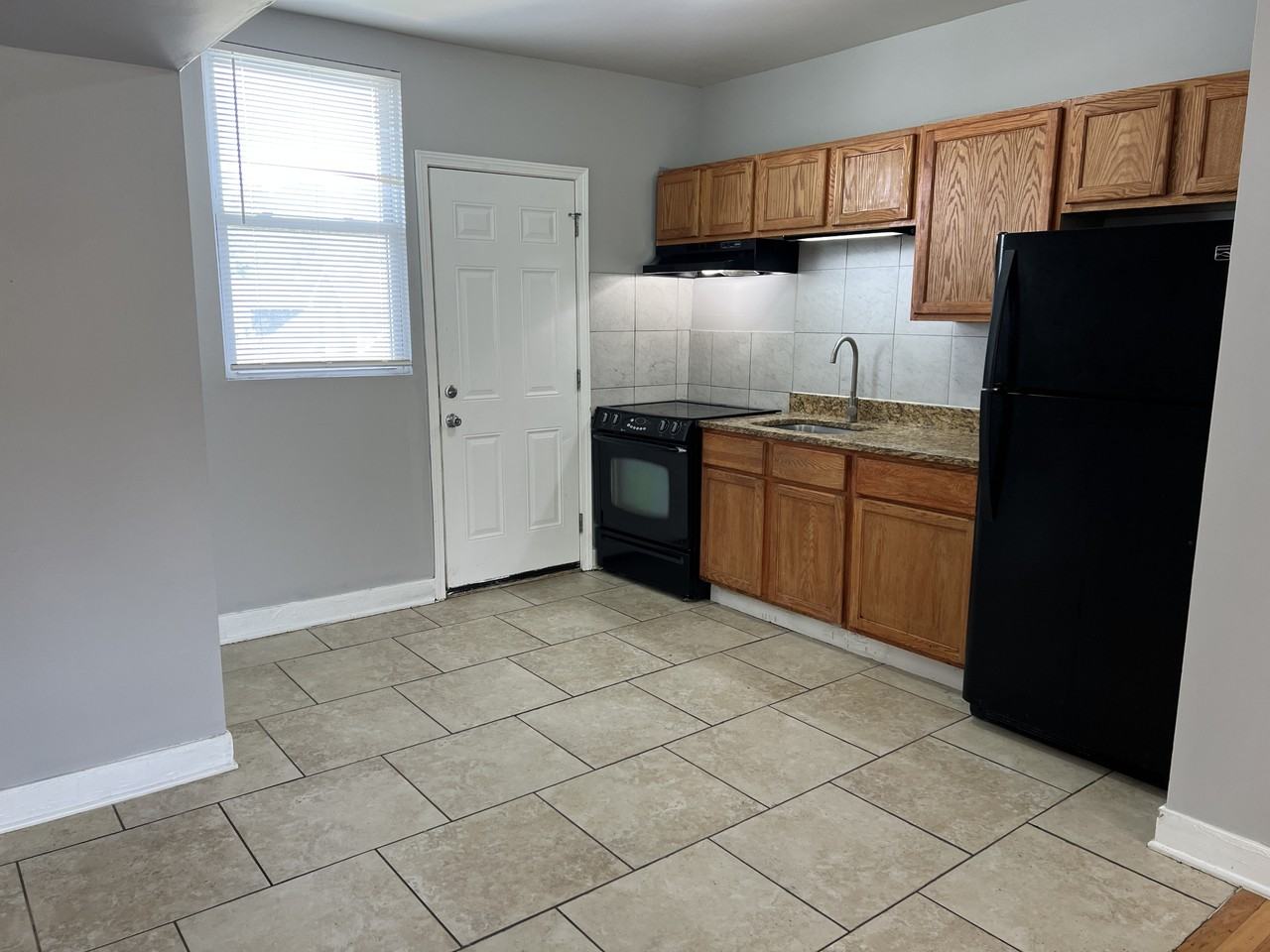 8956-58 South Elizabeth Street/1238-40 W 90th St - Photo 2 of 22