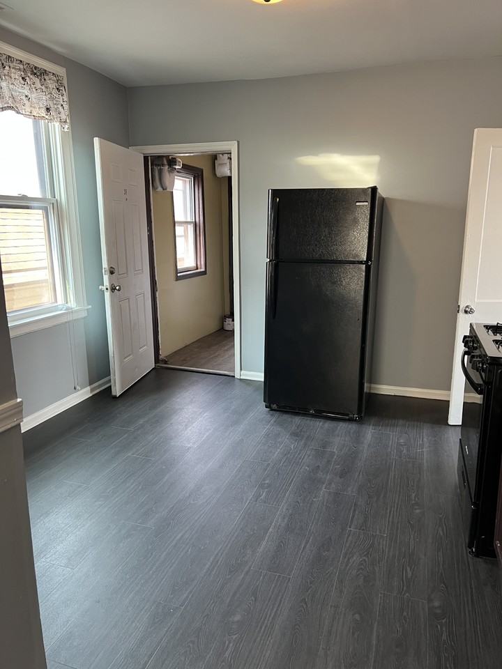 8624 South Houston Avenue - Photo 3 of 47