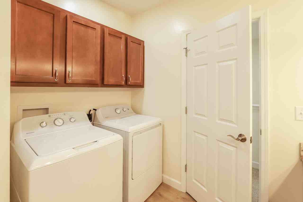 Fairlane Town Homes - Photo 2 of 19