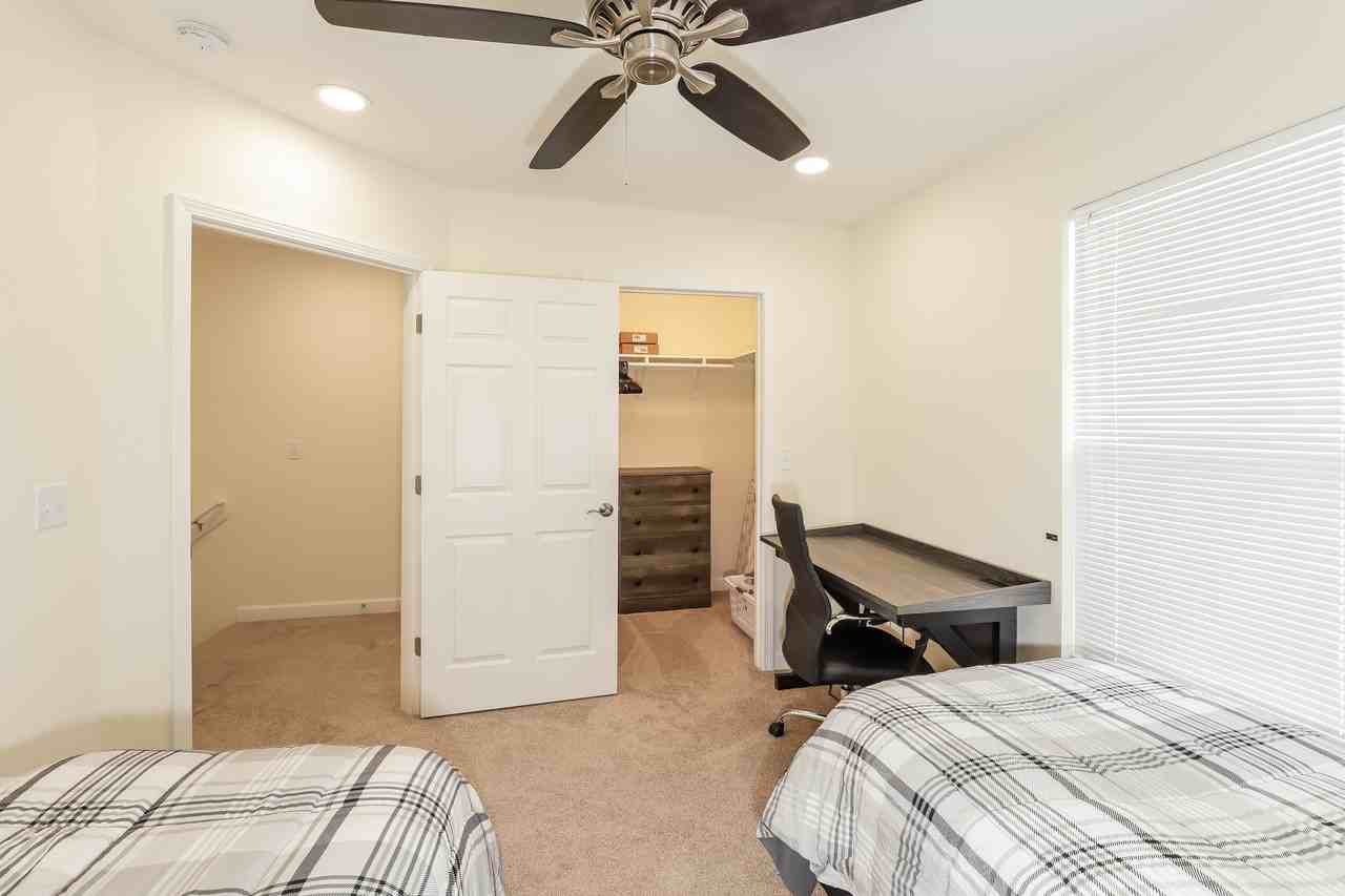 Fairlane Town Homes - Photo 7 of 19