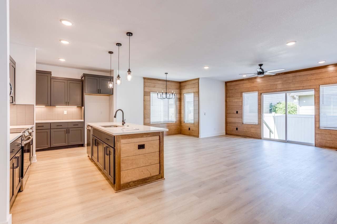 8449 West 37th Court North - Photo 3 of 30