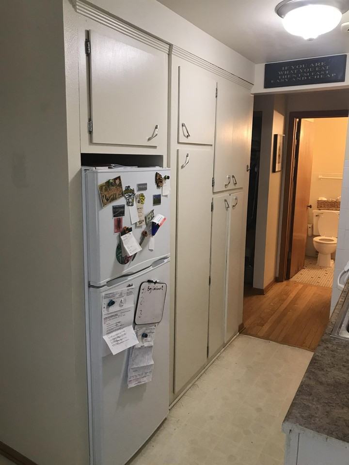 3346 S Whitnall Ave - Photo 3 of 8