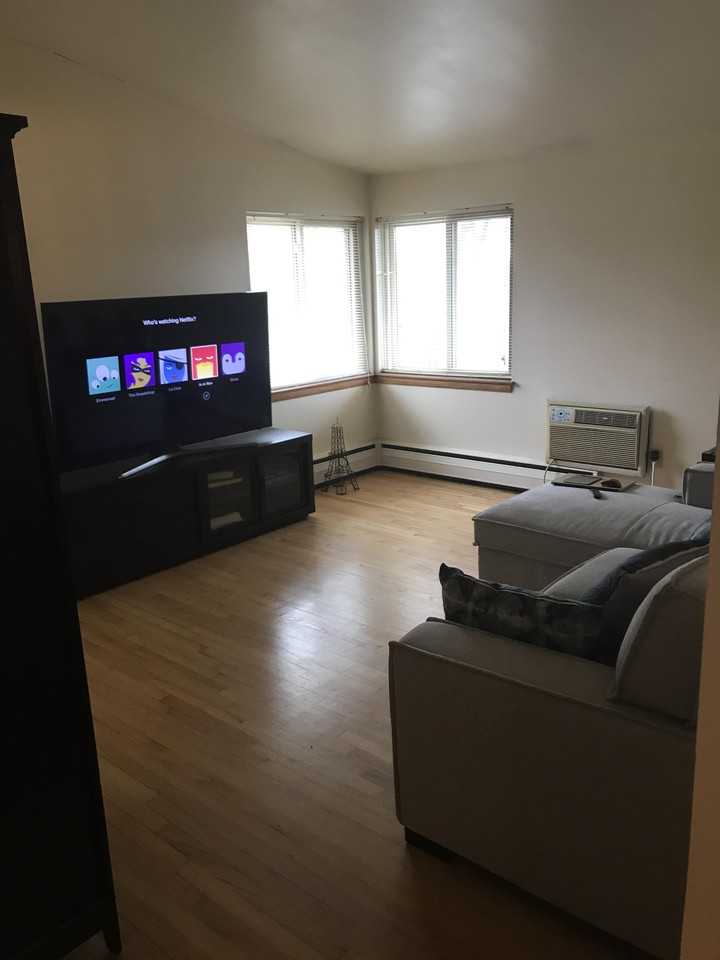 3346 S Whitnall Ave - Photo 4 of 8