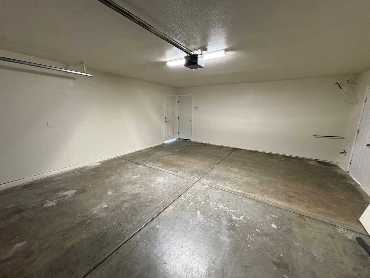 744 W Buena Vista Ave - Photo 5 of 32