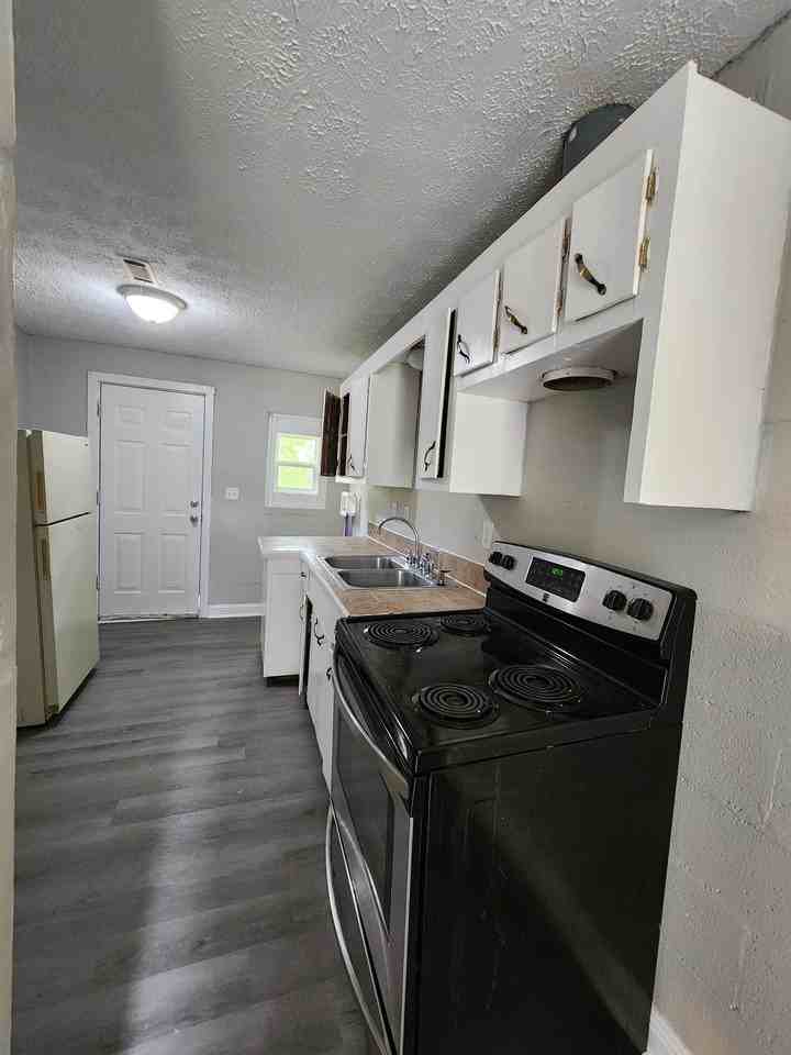 315 Pippin - Photo 2 of 9