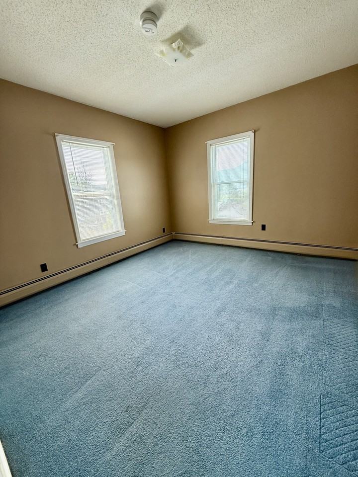 494 Sullivan Street - Photo 2 of 7