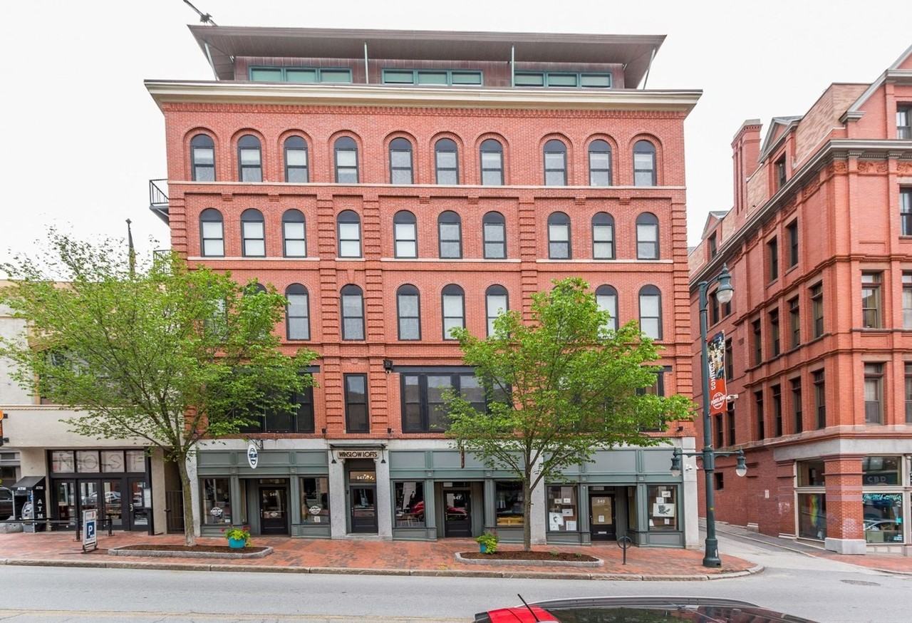 547A Congress St - Photo 2 of 34