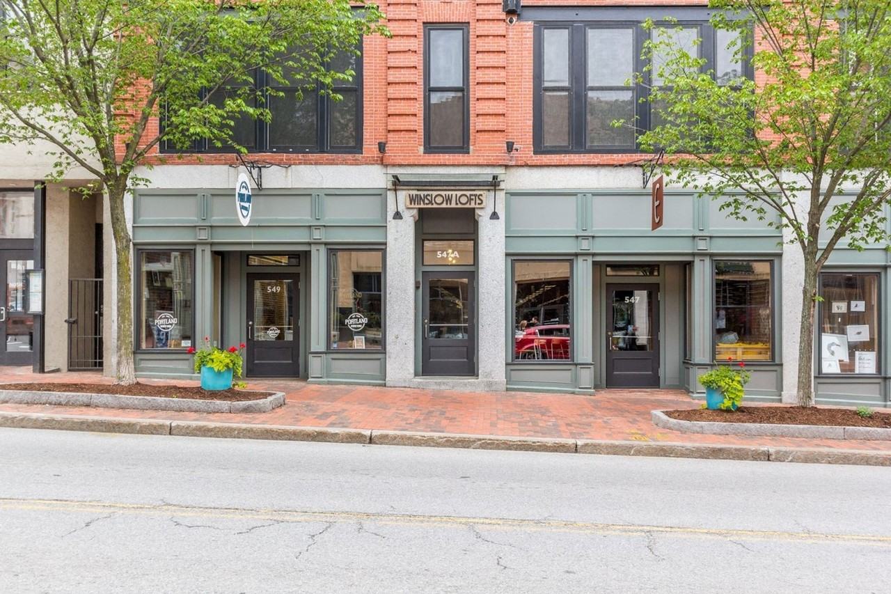 547A Congress St - Photo 3 of 34