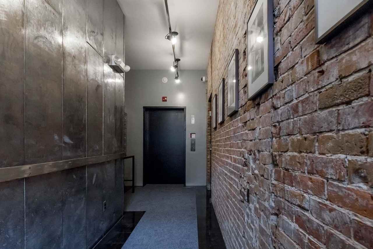 547A Congress St - Photo 6 of 34