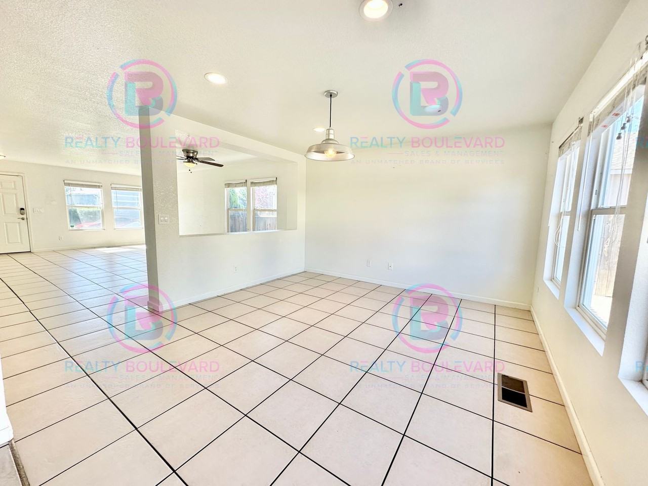 9685 Canyon Meadows Dr - Photo 6 of 22