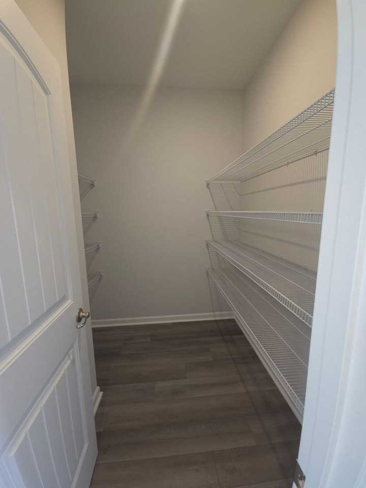 101 Fenway St - Photo 5 of 18