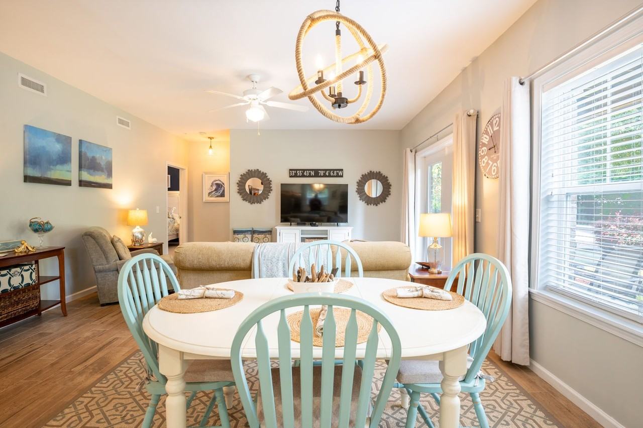 4136 South Harbor Serenity @ 4136 Vanessa Dr #5 - Photo 6 of 29