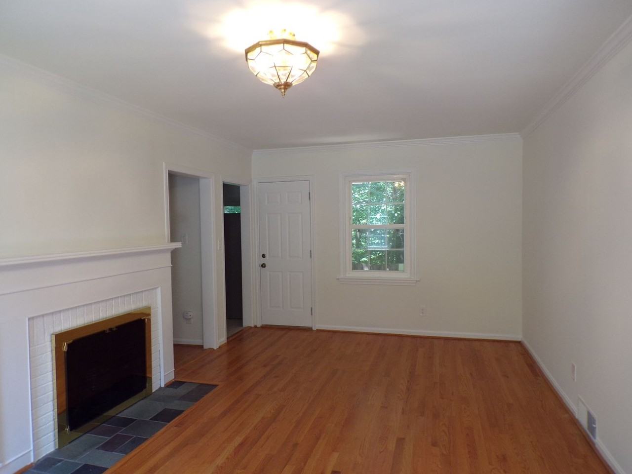 5000 Ridgewood Rd - Photo 3 of 13