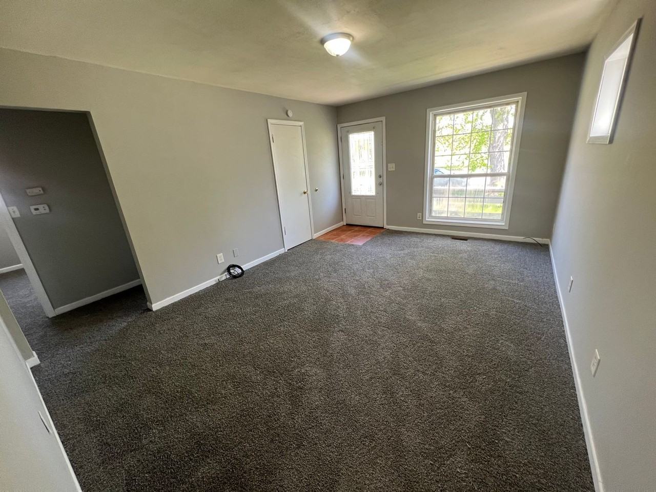 1216 9th St - Photo 2 of 10